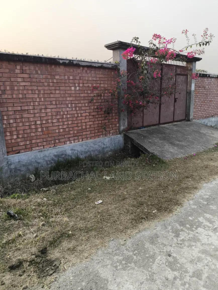 Sector 17, Prime location 5 Katha plot urgent sale. Purbachal. in Purbachal