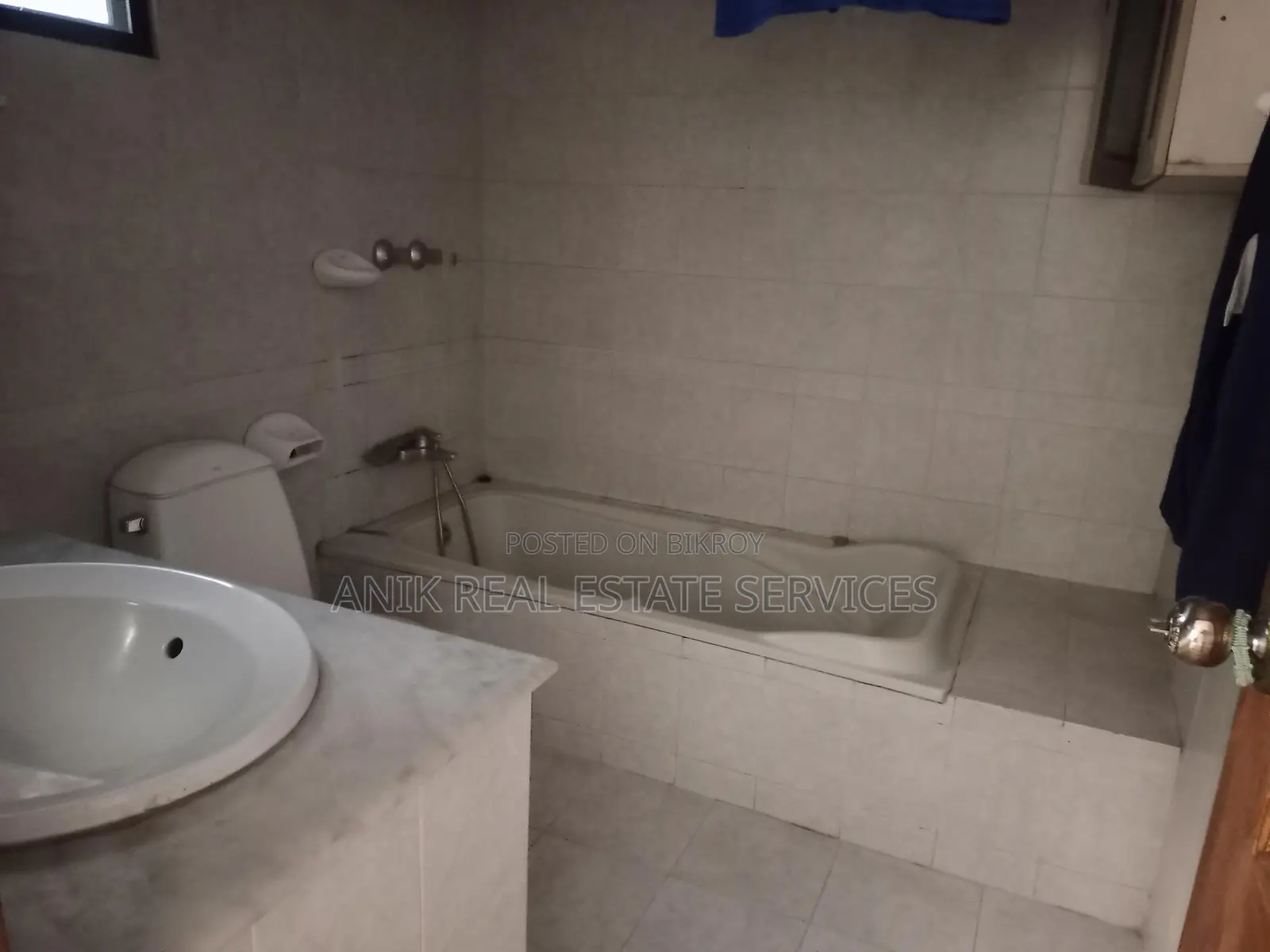 Good Quality 3 Bedroom Un Farnised Flat Rent At Gulshan in Gulshan
