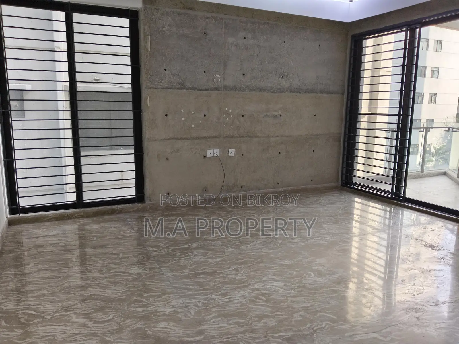 Rent Apartment 4-Bedroom 2 Carpark Gulshan in Gulshan
