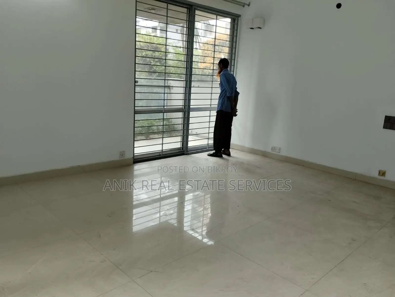 Good Quality 4000 Sft Un Farnised Flat Rent At Gulshan North in Gulshan