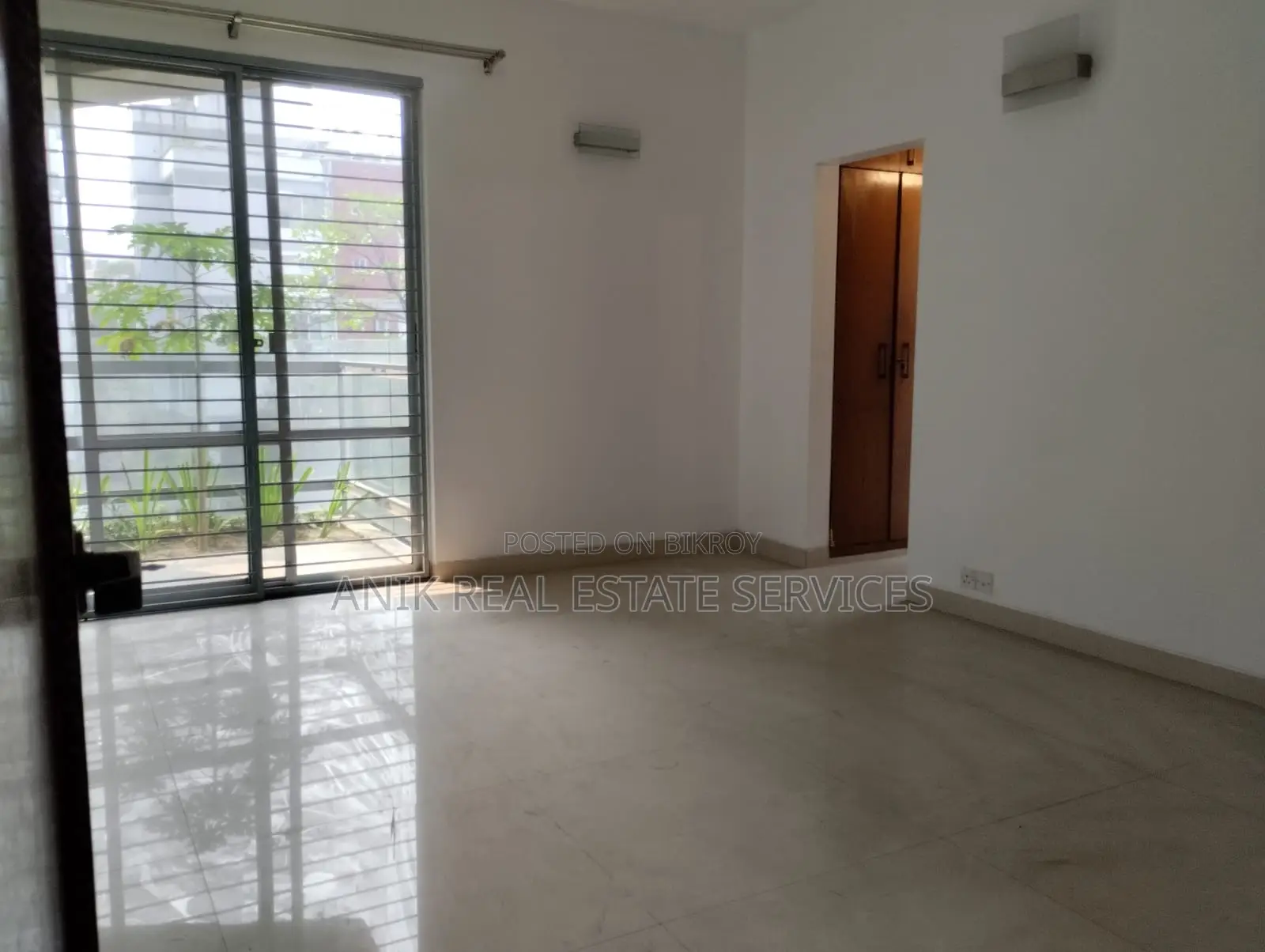 Good Quality 4000 Sft Un Farnised Flat Rent At Gulshan North in Gulshan