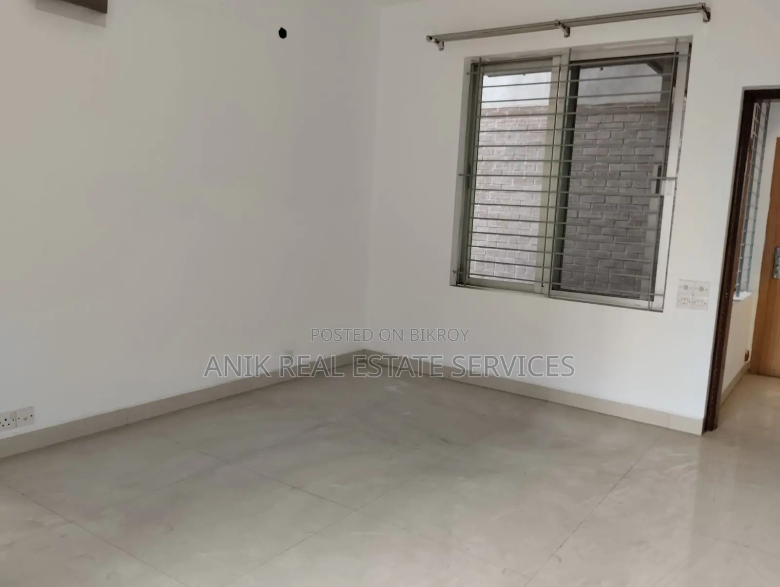 Good Quality 4000 Sft Un Farnised Flat Rent At Gulshan North in Gulshan