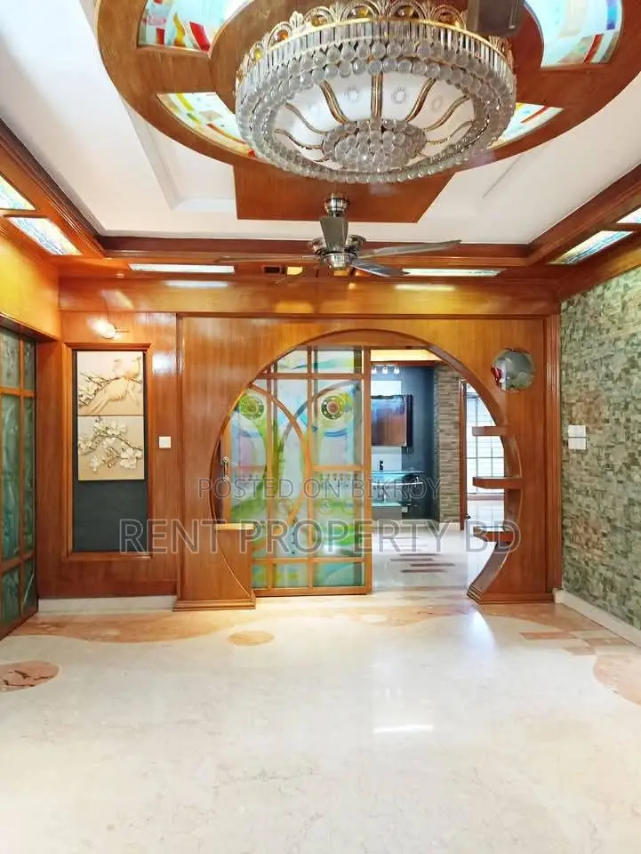 2200 sft 3-bedroom nice apartment for rent in Banani in Banani