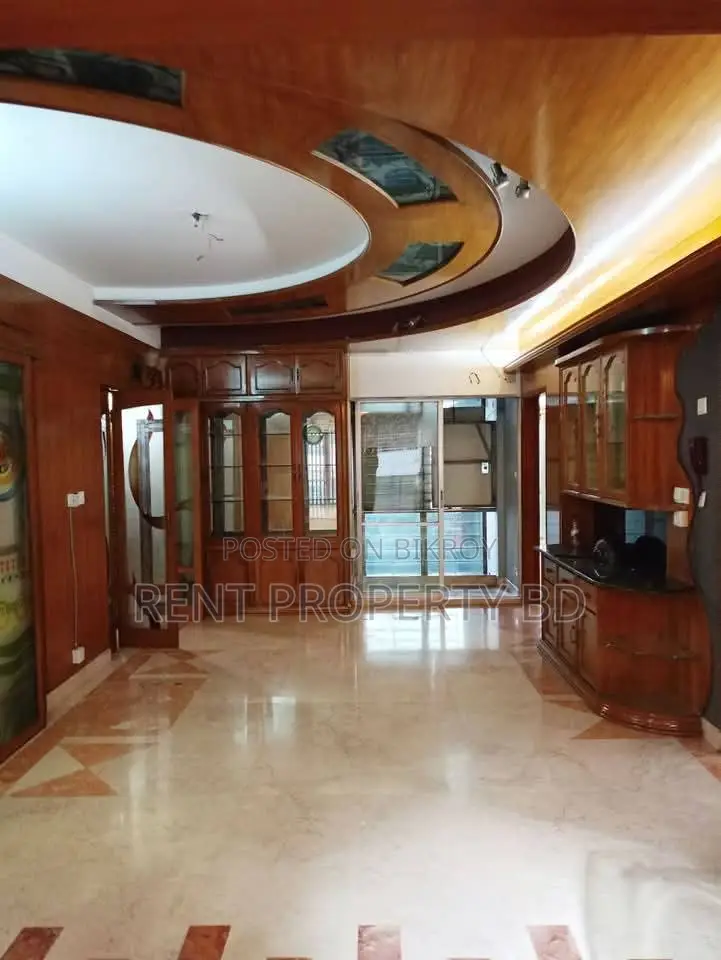 2200 sft 3-bedroom nice apartment for rent in Banani in Banani