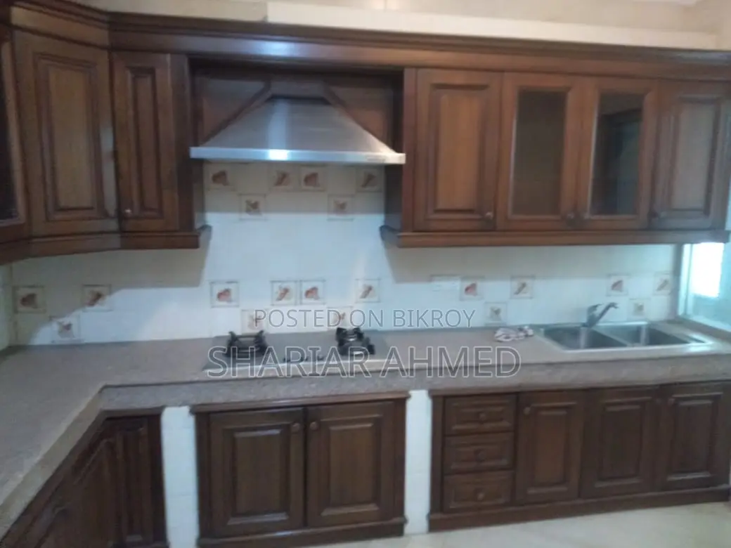 2750 Sqft Un-Furnished Apartment For Rent In Gulshan in Gulshan