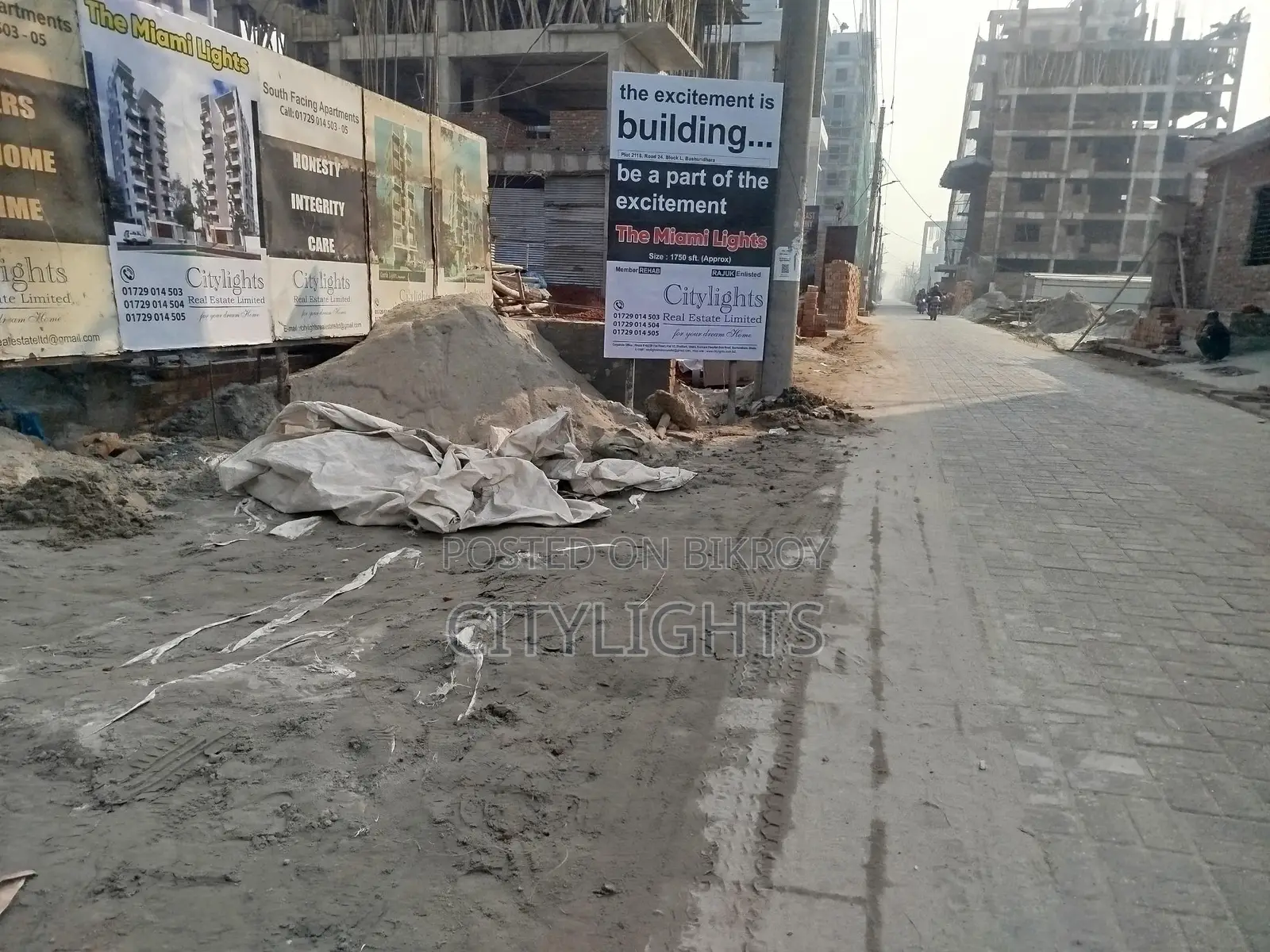 South Facing Exclusive 1750 sft Apartment in Basundhara