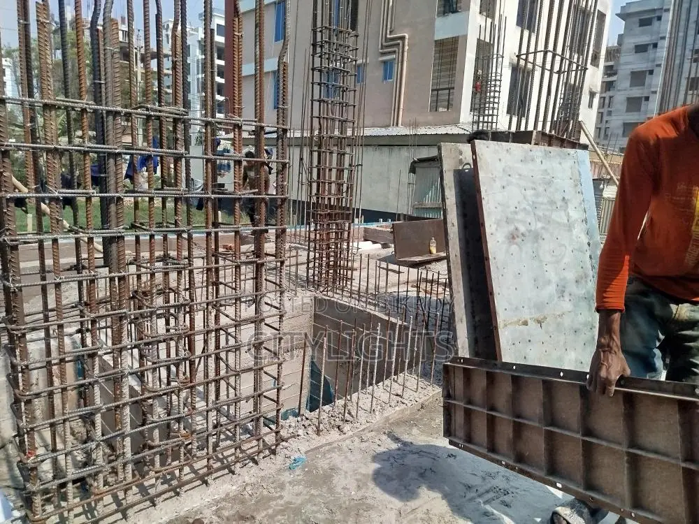 South Facing Exclusive 1750 sft Apartment in Basundhara