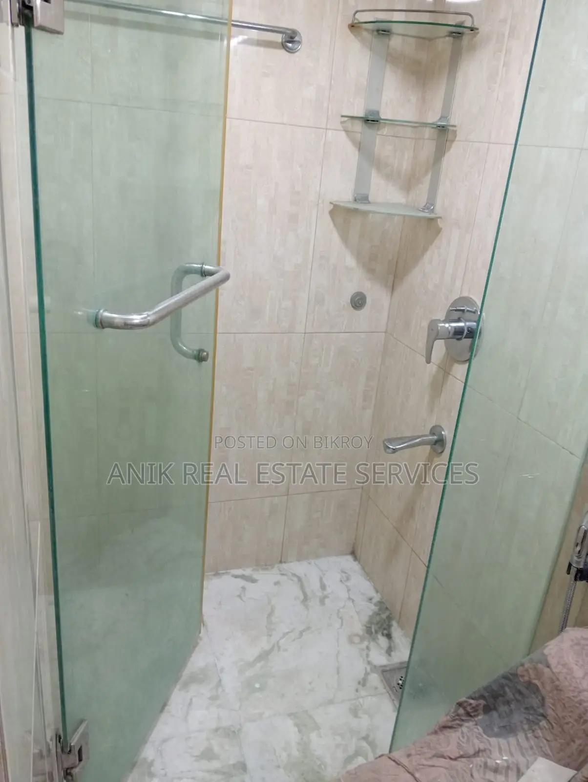 Good Quality 3 Bedroom Un Farnised Flat Rent At Gulshan 2 in Gulshan