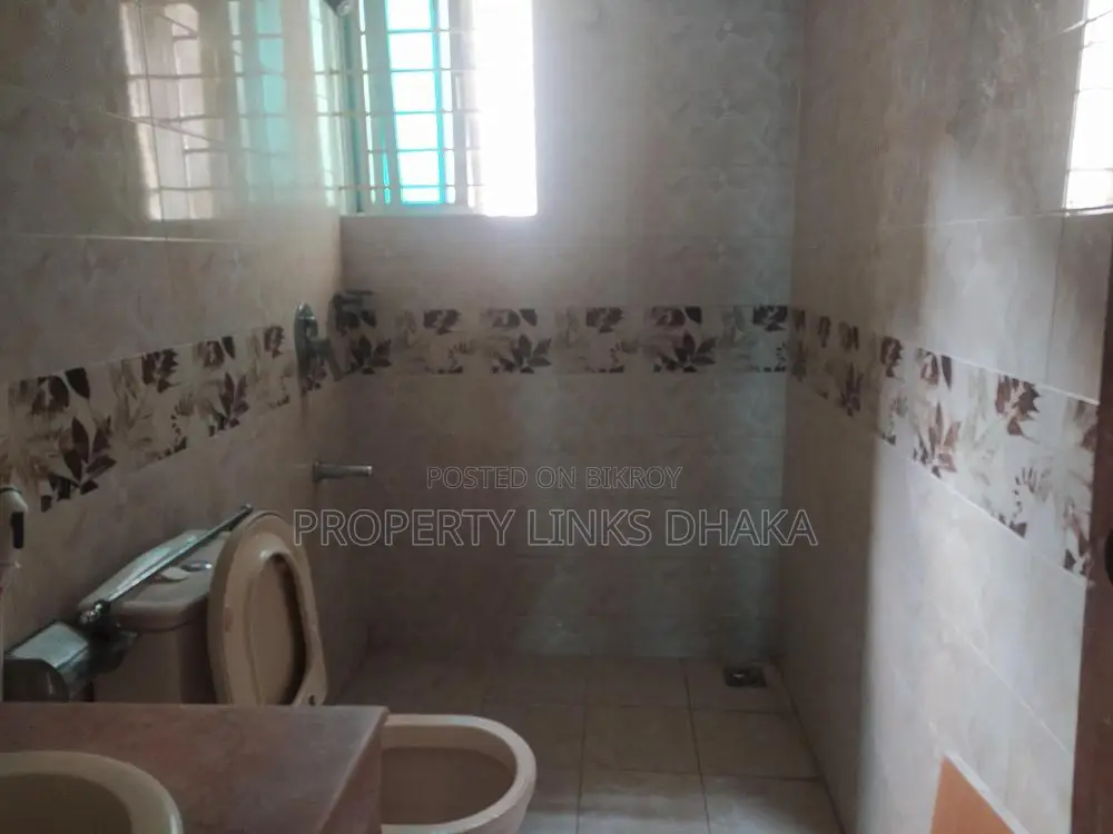 4 bedroom 5 washroom balcony drawing dining kitchen in Gulshan