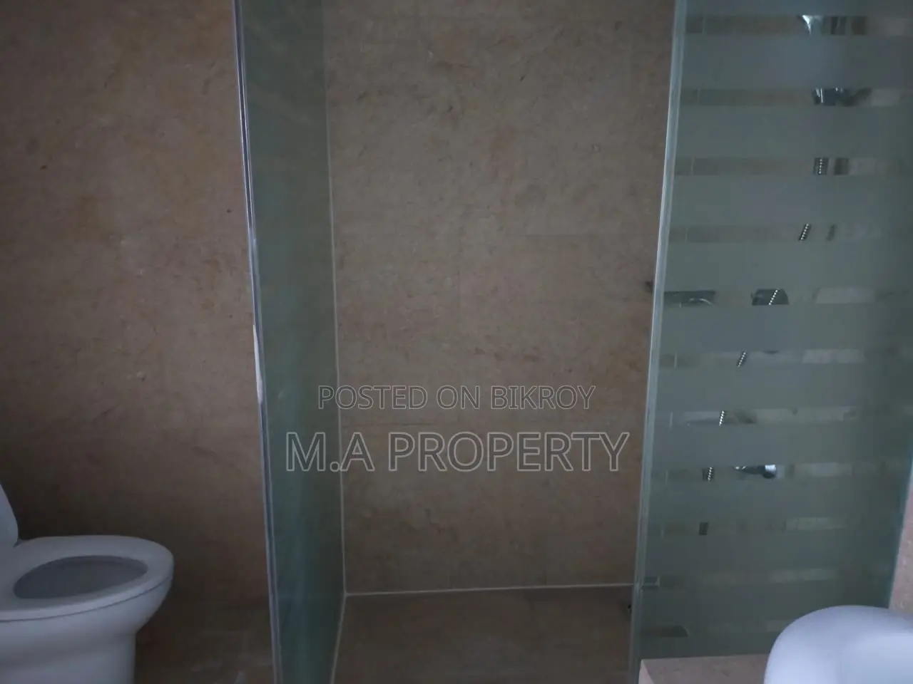 Duplex Apartment 5600sqft 4-Bedroom 2-Carpark Gulshan North in Gulshan