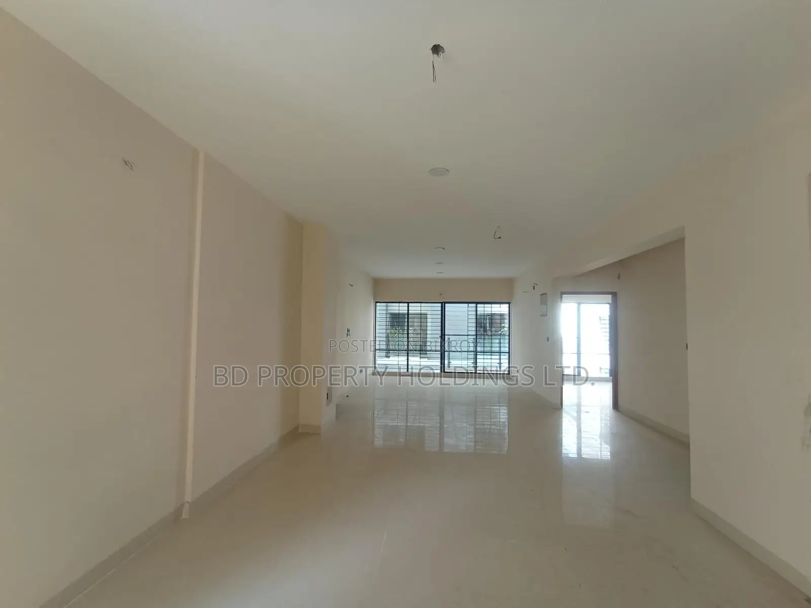 2500 SFT Luxurious Brand New Ready Flat for Rent in Rupayan City Uttara in Basundhara