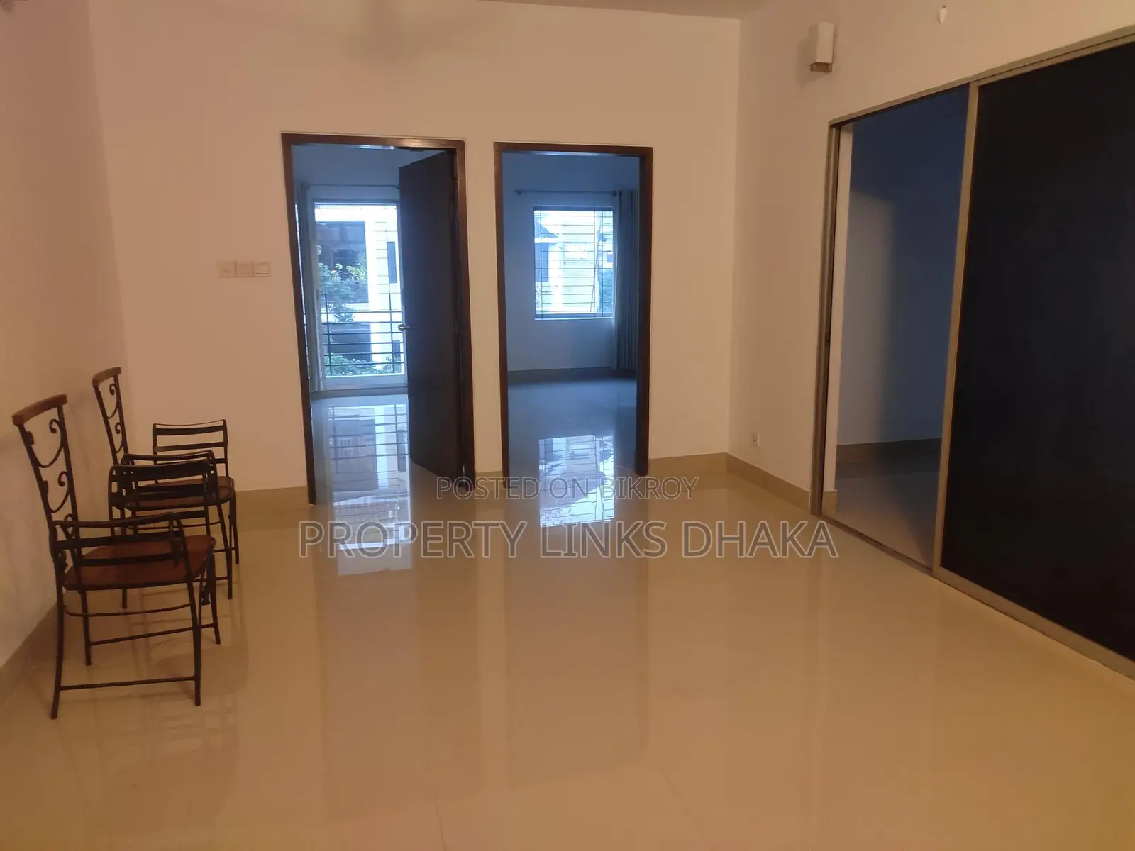 Newly Renovated flat for Rent in Baridhara Diplomatic Zone in Baridhara