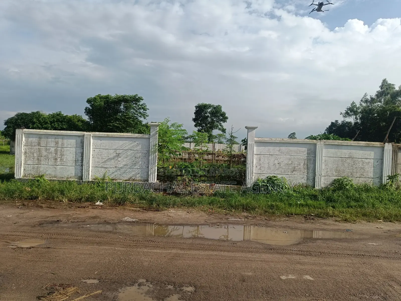 On 75ft, Front Playground, 5 Katha Plot In Sec#15 in Purbachal