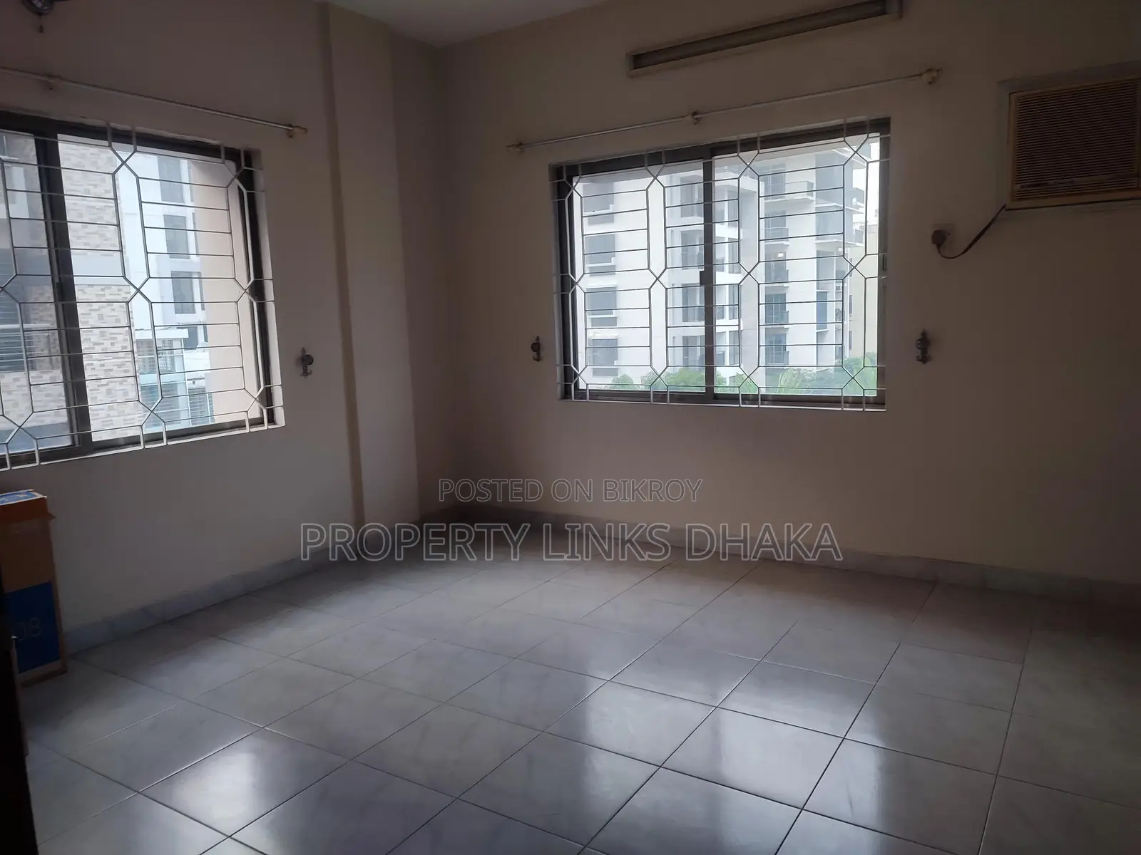 Park View Luxurious Semi Furnished Flat at North Gulshan in Gulshan