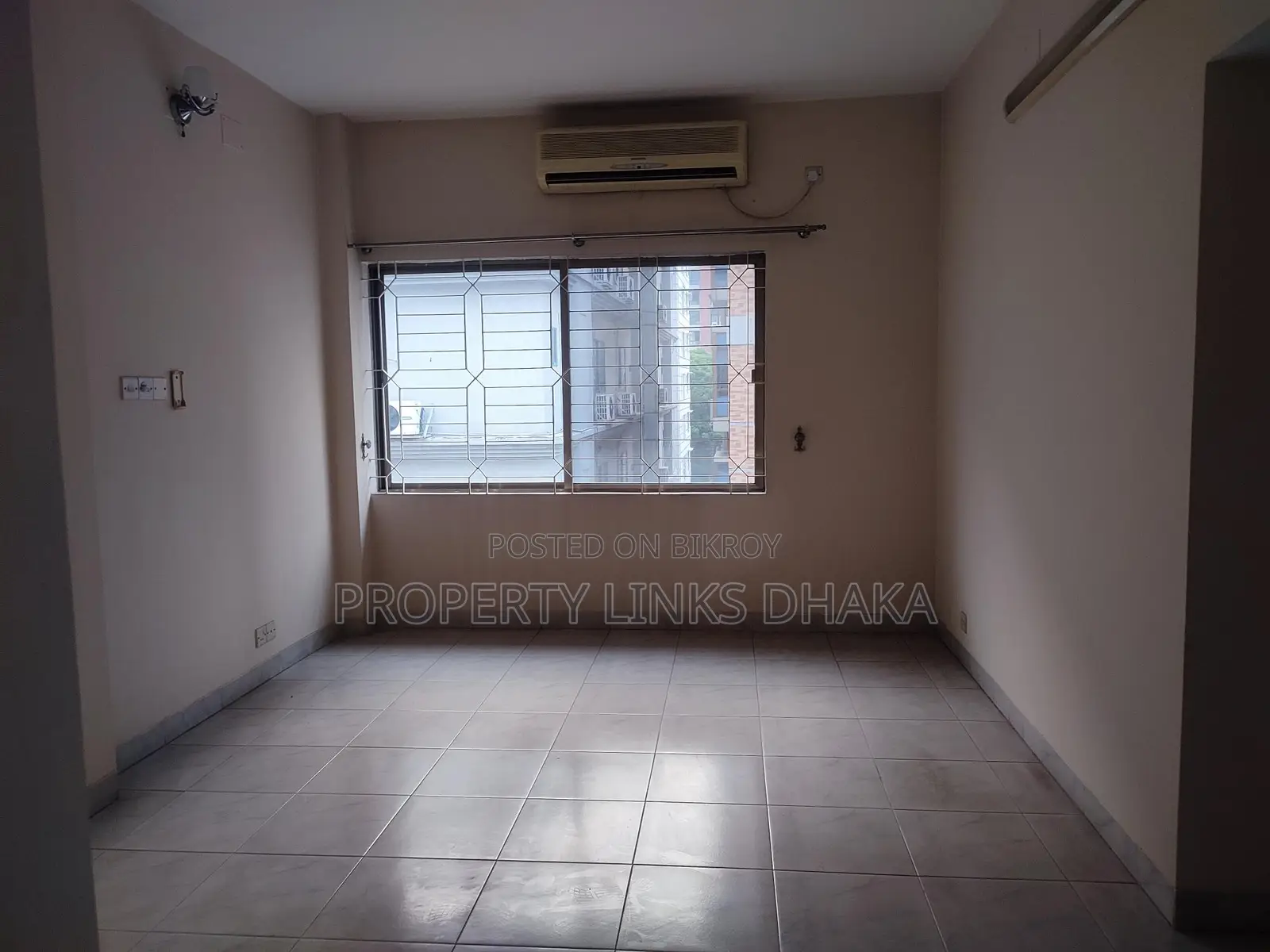 Park View Luxurious Semi Furnished Flat at North Gulshan in Gulshan