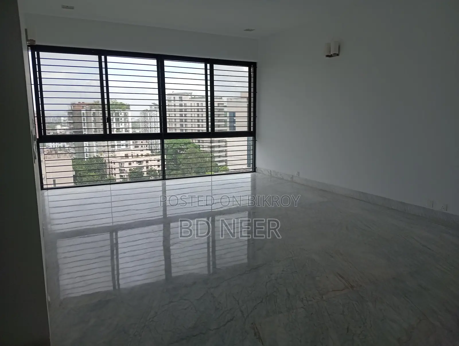 Duplex 8500 SqFt Gym Swimming pool 4 Bed Flat Rent in Gulshan-2 North in Gulshan
