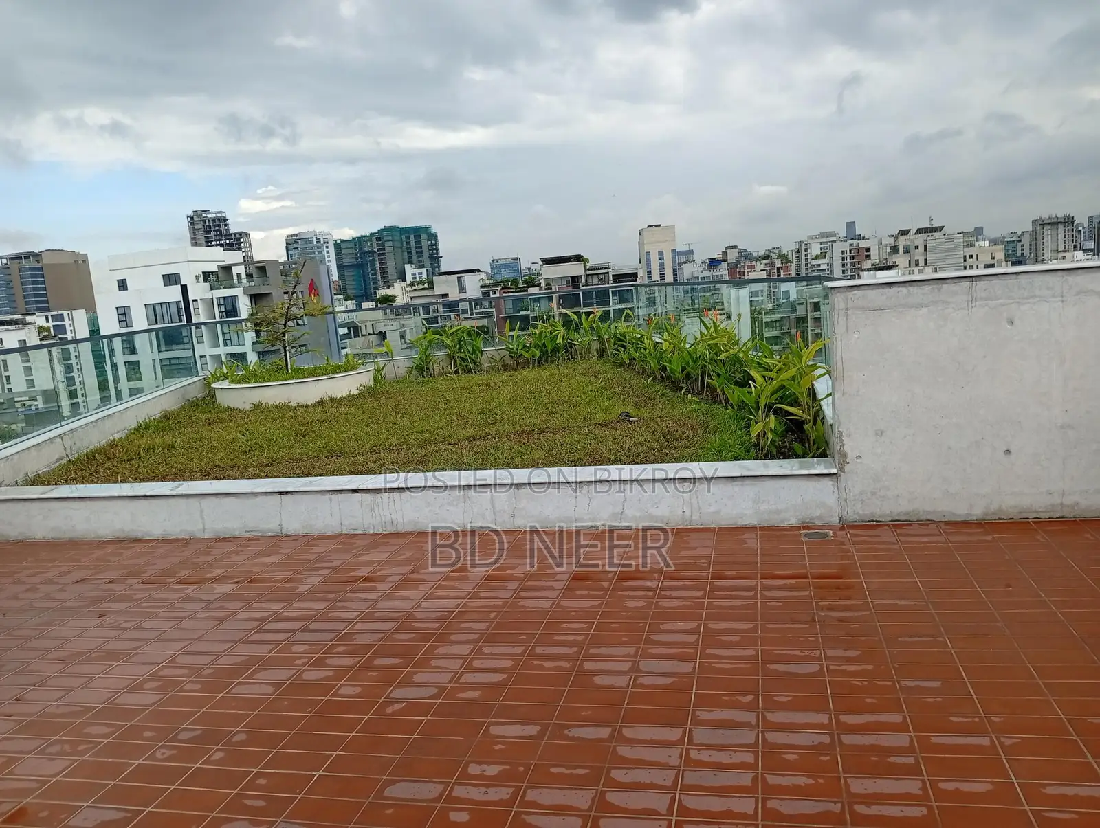 Duplex 8500 SqFt Gym Swimming pool 4 Bed Flat Rent in Gulshan-2 North in Gulshan
