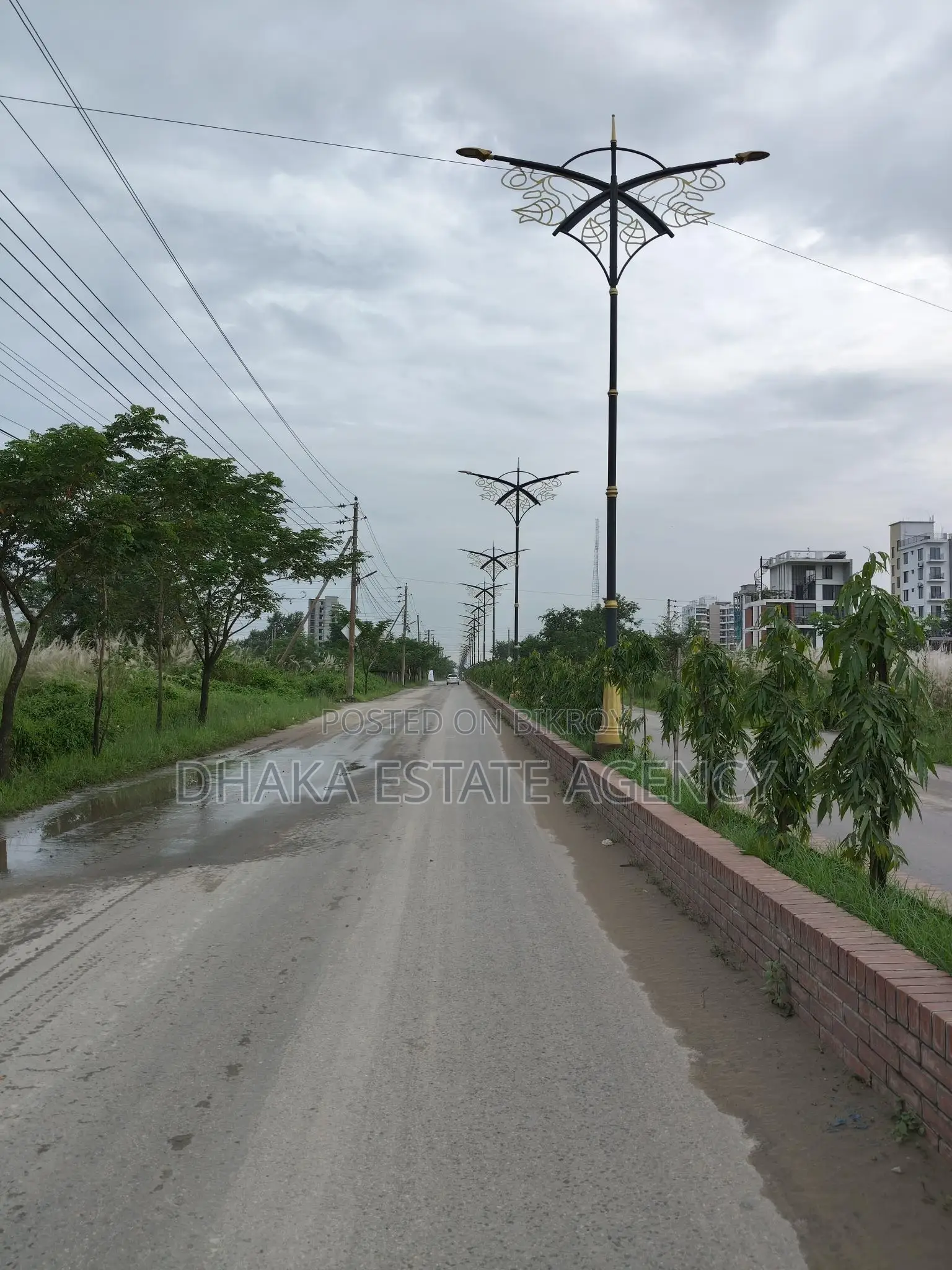 Block=J, 40ft×40ft, S/W Corner 10 Katha Plot Sale in Khilkhet