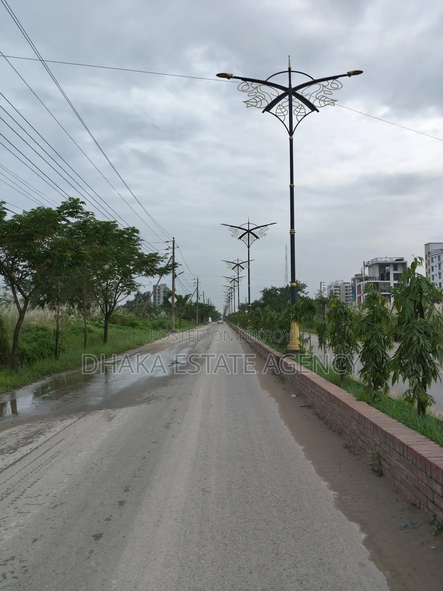 Block=J, 40ft×40ft, S/W Corner 10 Katha Plot Sale in Khilkhet