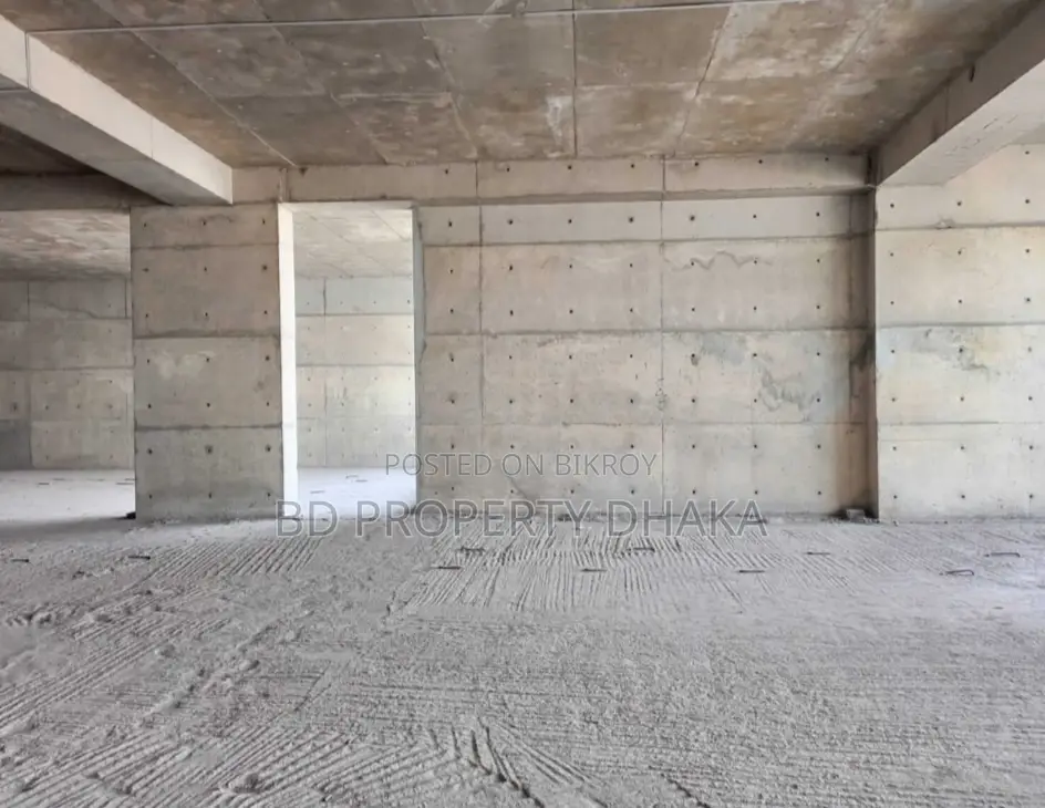 21500 Sqft Brand New Open Commercial Space Rent in Gulshan Avenue in Gulshan