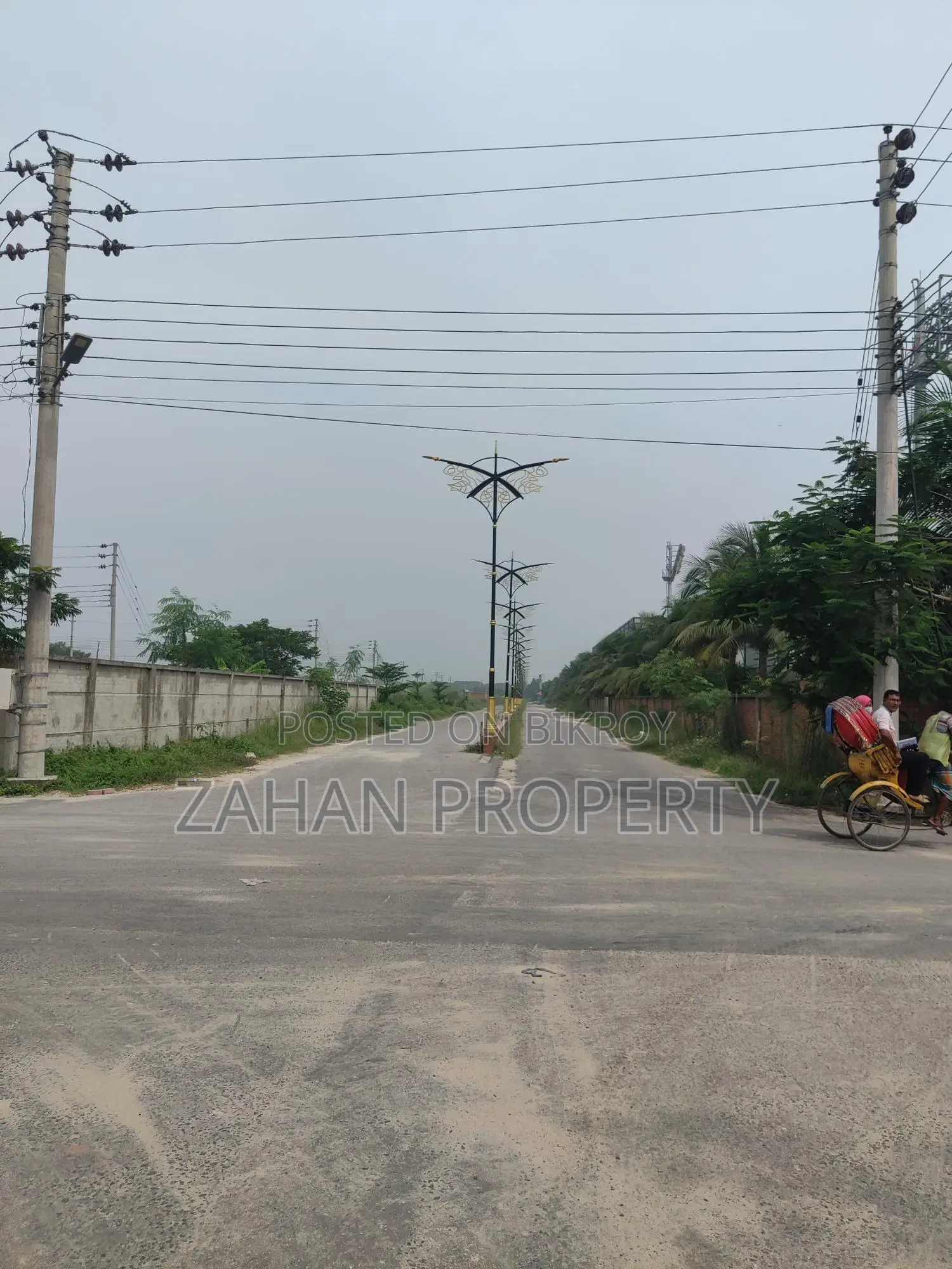 M Block 04 Katha Plot for Sale... Near 300 ft... Bashundhara in Basundhara