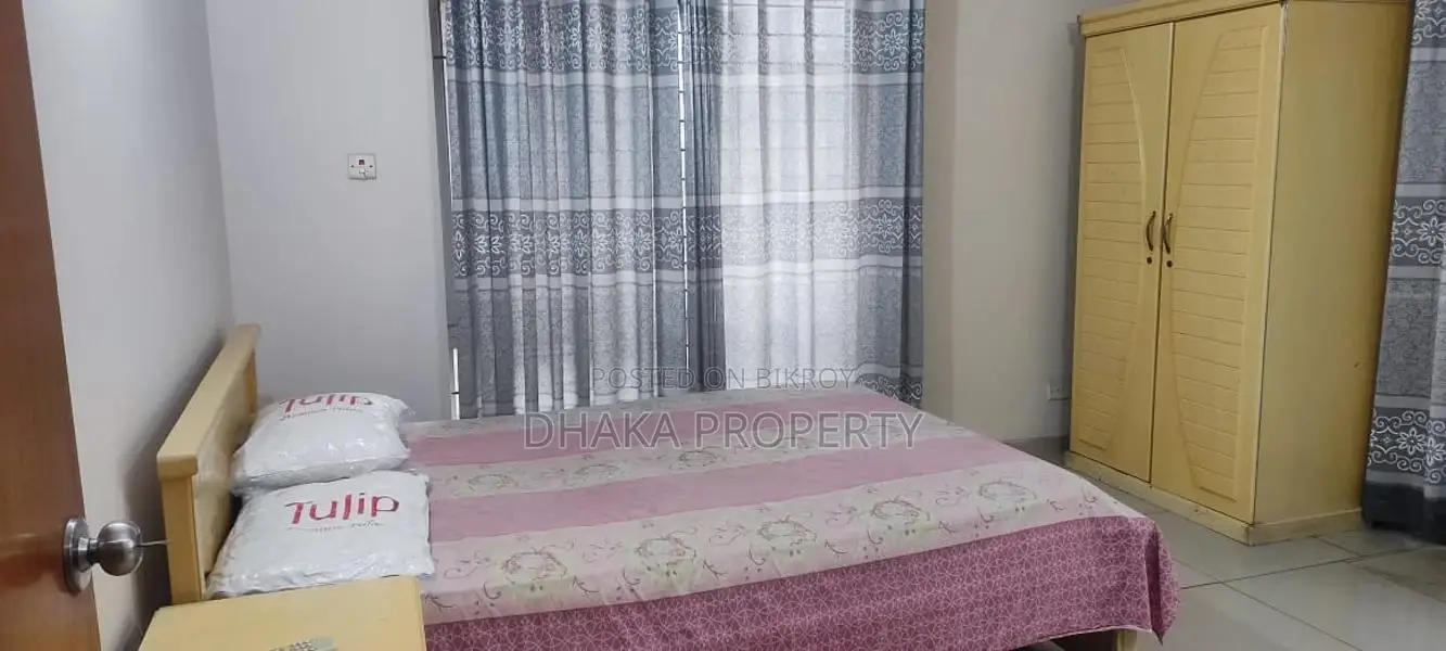 EXCELLENT FURNISHED FLAT RENT IN GULSHAN 1 in Gulshan