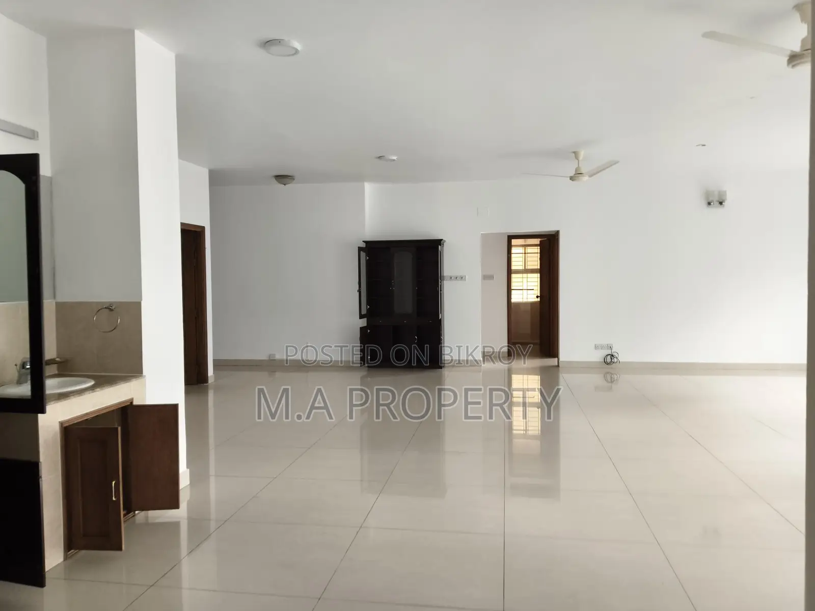 Rent Apartment 4-Bedroom Gulshan North in Gulshan