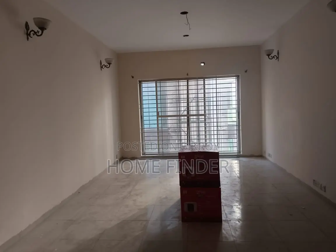 RENT FLAT 2600 SQFT |3BED (4TH FLOOR) IN GULSHAN in Gulshan