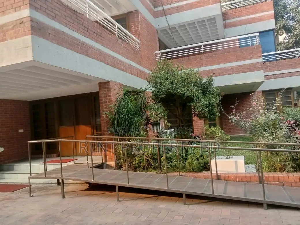 5500 Sft House Rent At Gulshan-2 in Gulshan