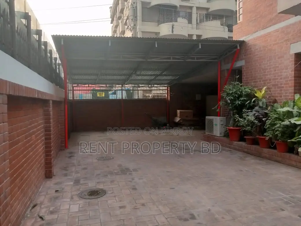 5500 Sft House Rent At Gulshan-2 in Gulshan