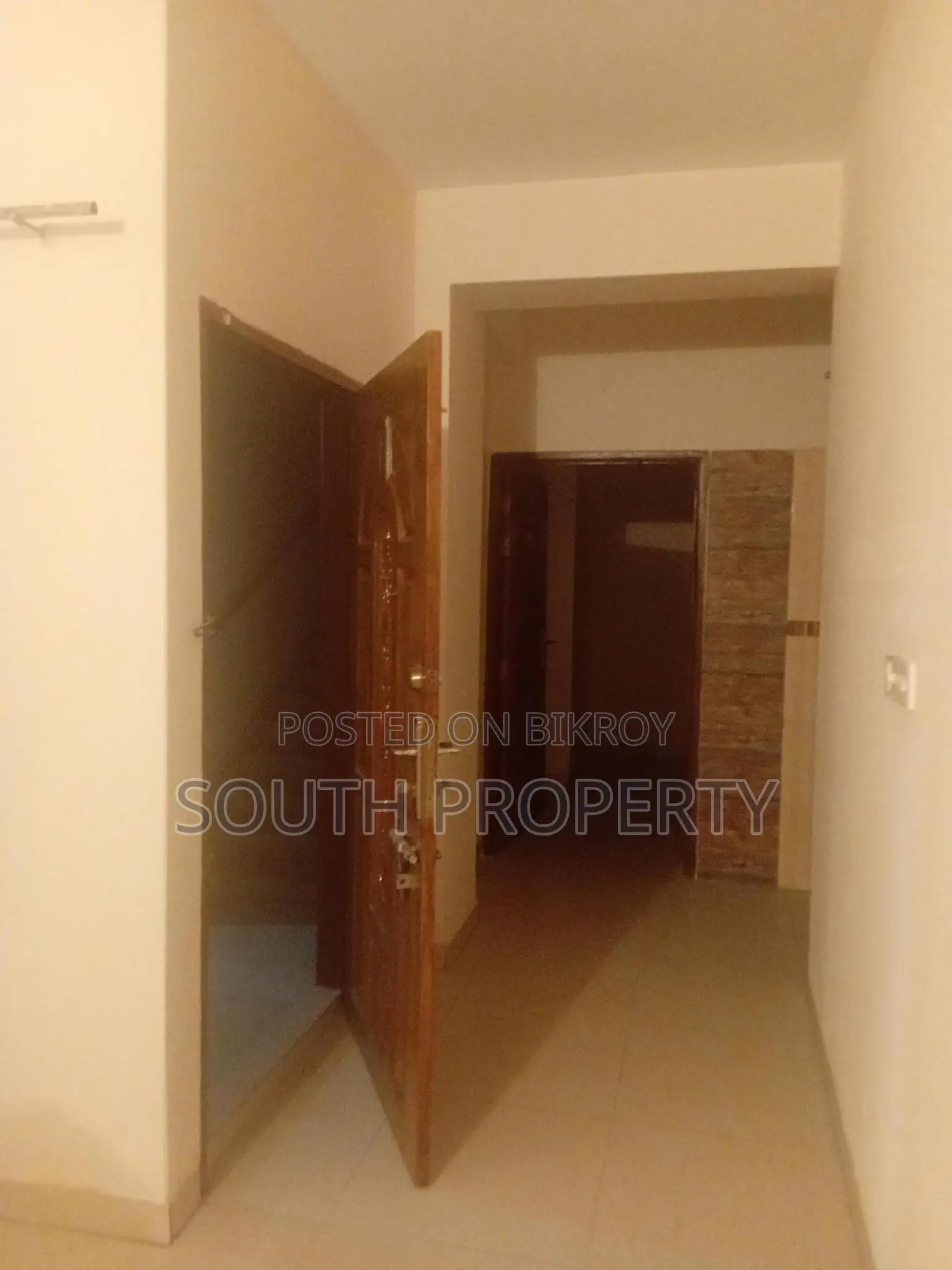 Ready used 1550 sft flat sale at Khilgaon Reazbagh in Khilgaon