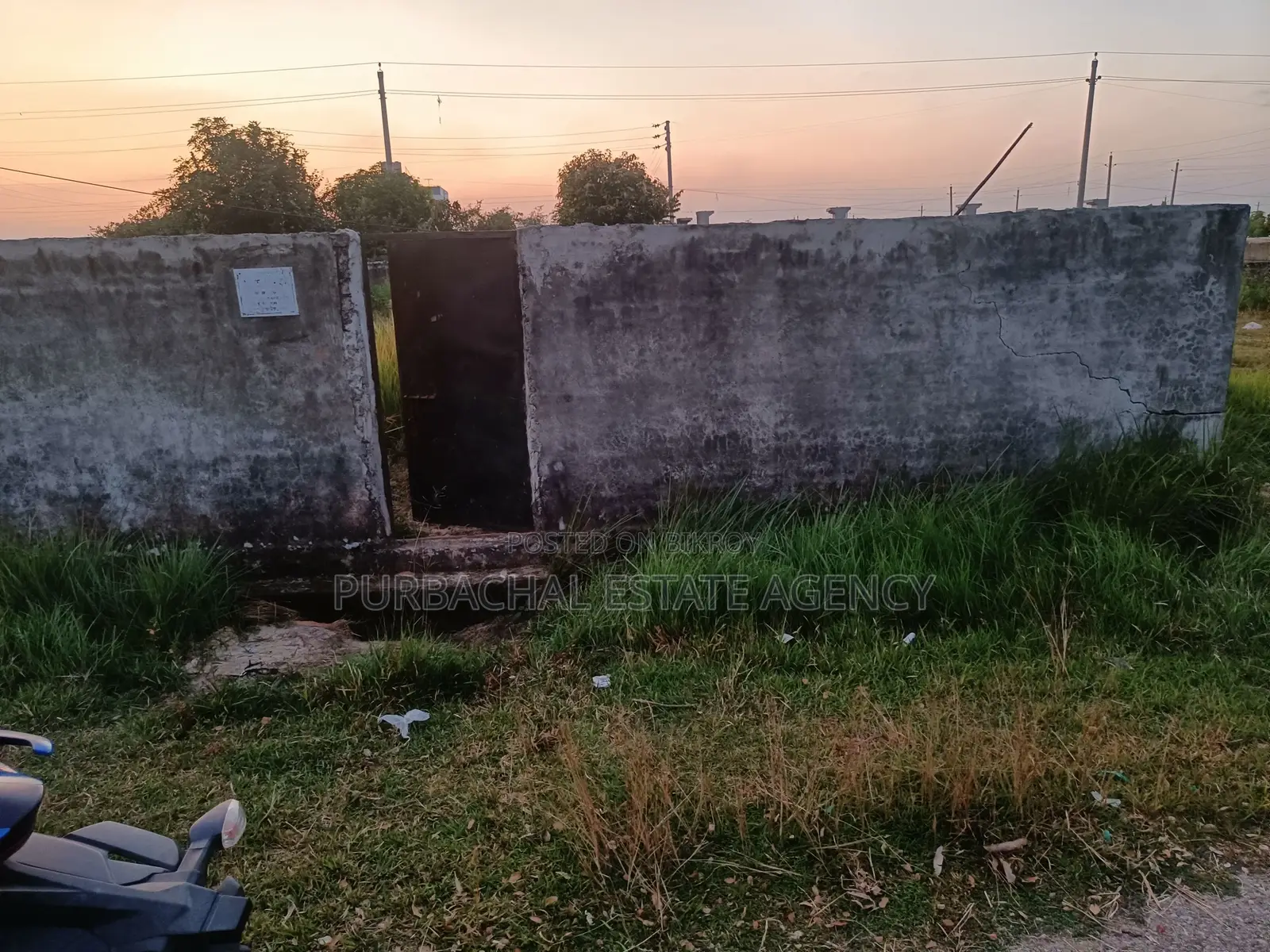 Near Hospital, 3 Katha Plot In Sec# in Purbachal