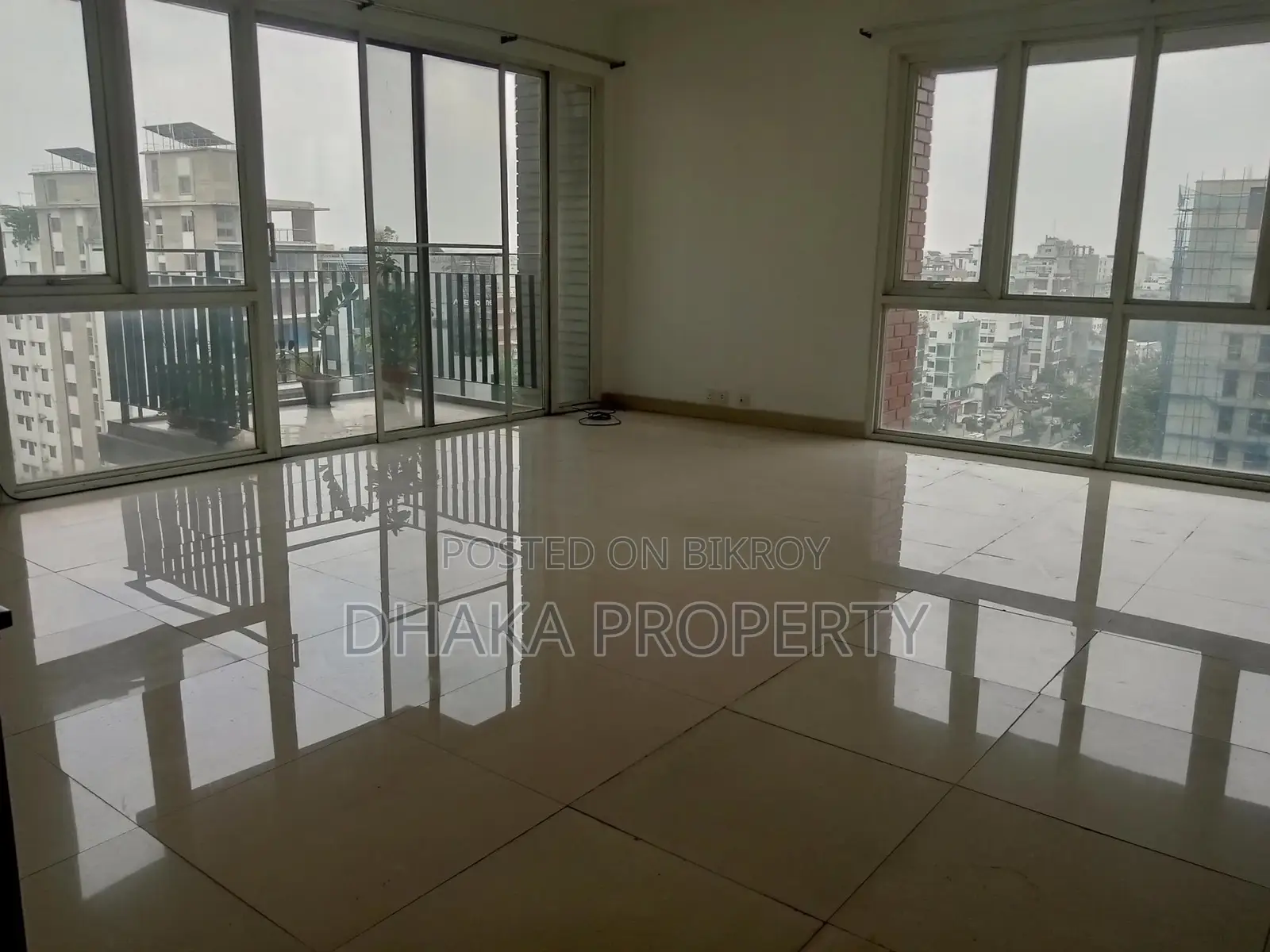 Exclusive 3 -Bedrooms (2300-Sqft) Nice Apartment Rent in Baridhara in Baridhara