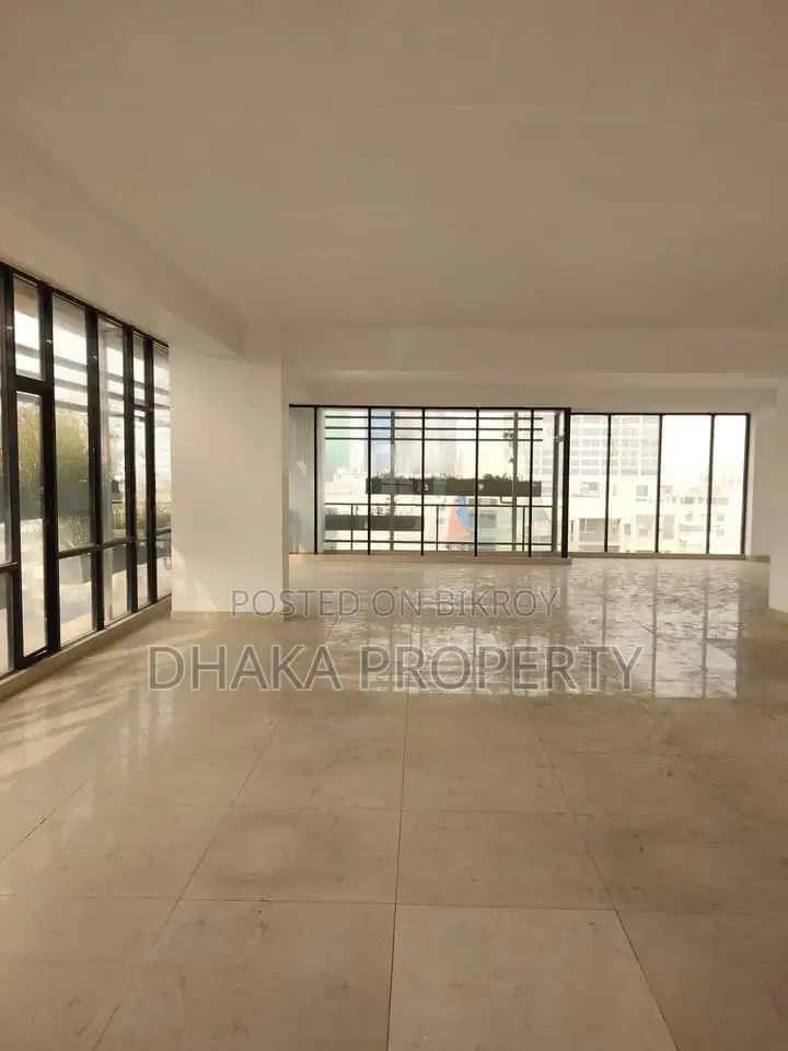 3050-Sqft Commercial Office Space Rent in Banani in Banani