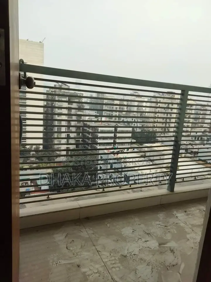 3050-Sqft Commercial Office Space Rent in Banani in Banani