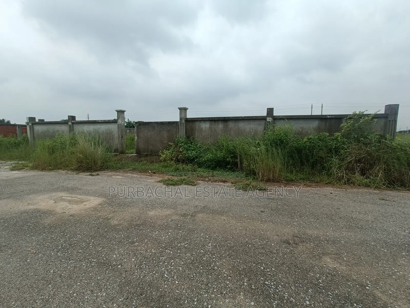 On 75ft, Near Park, 3 Katha Plot In Sec#15 in Purbachal