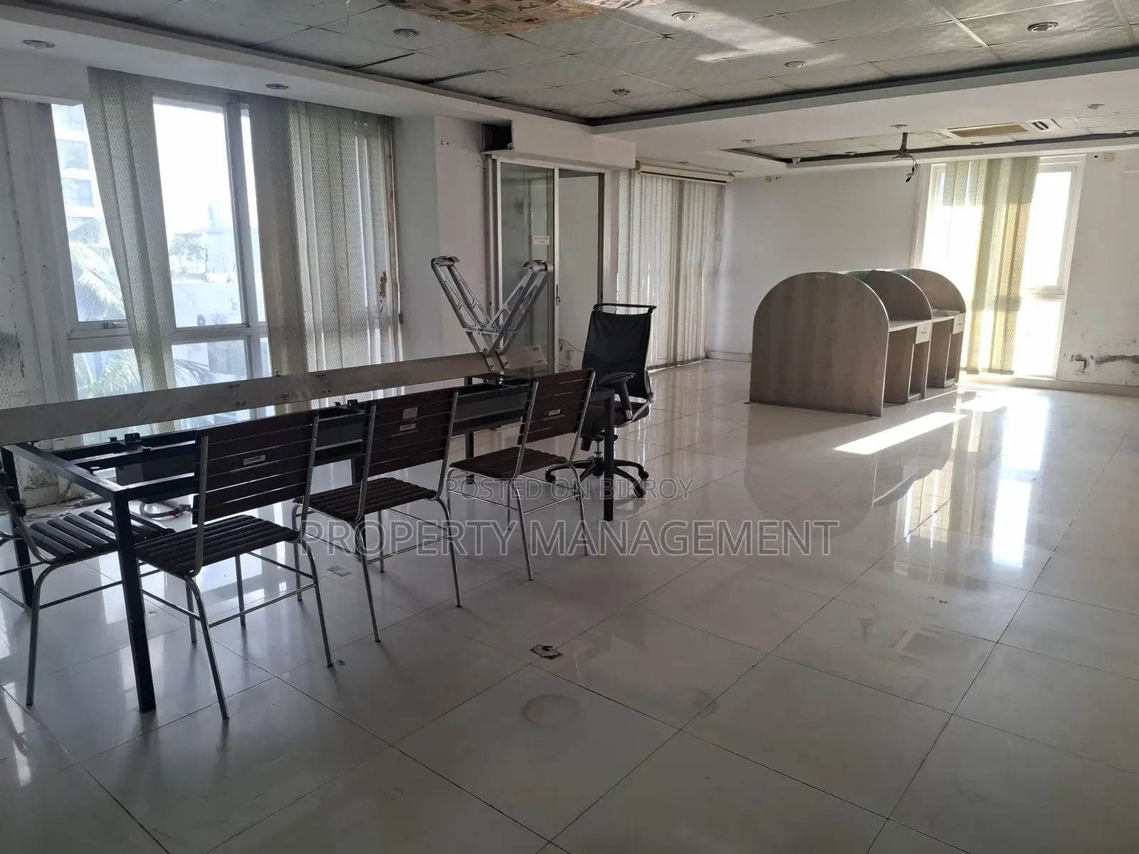 4500 Sqft Residential/Office Space for Rent with 2 Parking Spots in Gulshan
