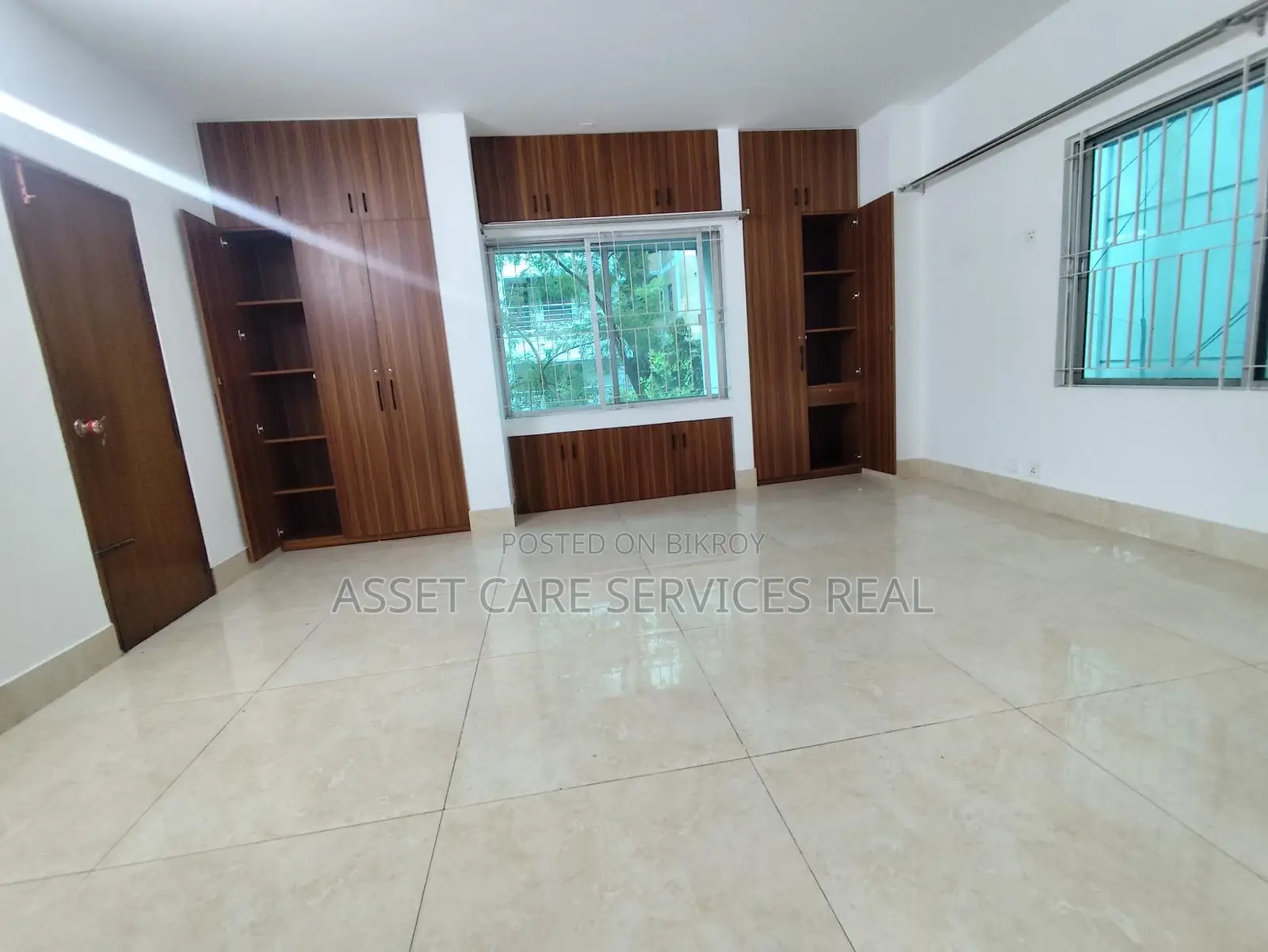 3Bed New Un-Furnished Apartment For Rent In Baridhara Diplomatic Zone in Baridhara