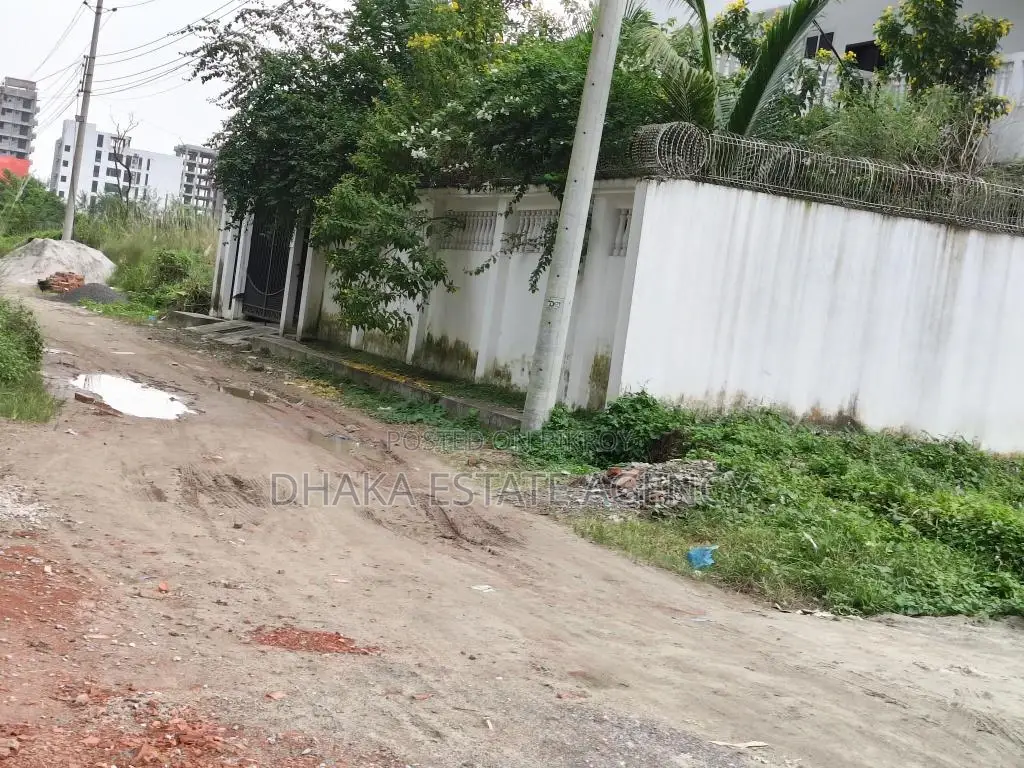Sector=9, 3 Katha Lake Facing Plot Sale in Purbachal