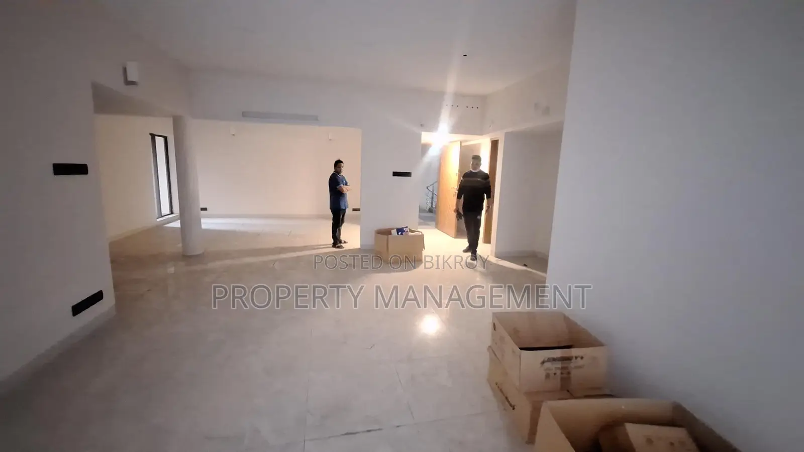 2100 Sqft Office Space For Rent in Gulshan 1 with Nice View in Gulshan