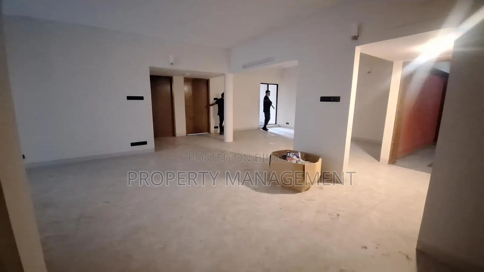 2100 Sqft Office Space For Rent in Gulshan 1 with Nice View in Gulshan