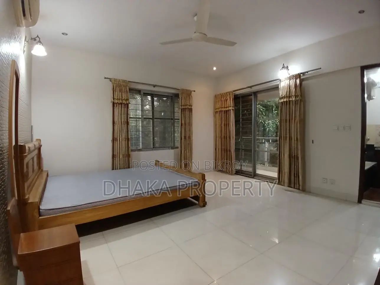 Wonderful Full Furnish Apartment Rent at Gulshan 2.Diplomatic Zone in Gulshan