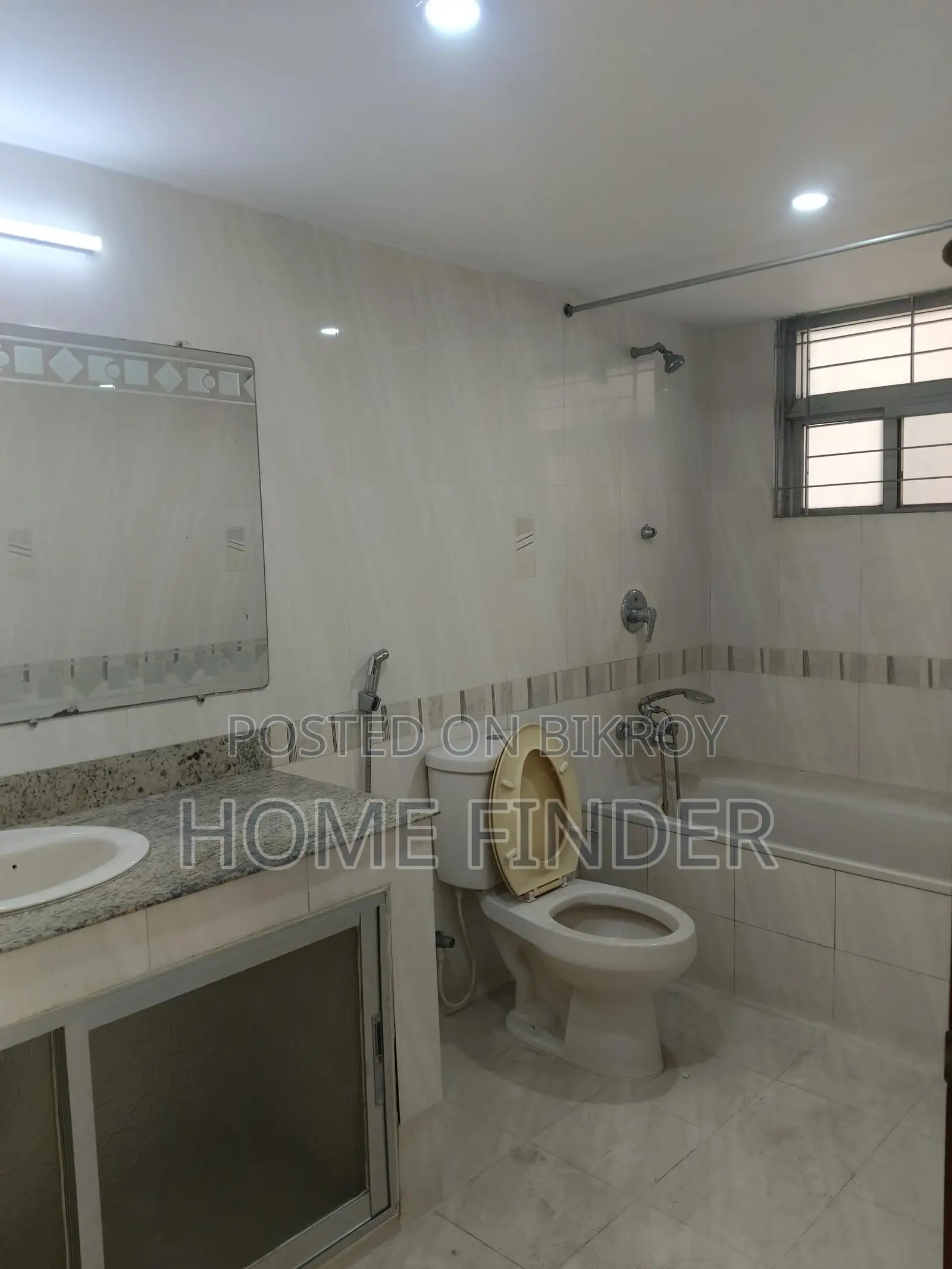 2850 Sqft 4 Bed Un-Furnished Apartment For Rent In Gulshan 2 in Gulshan