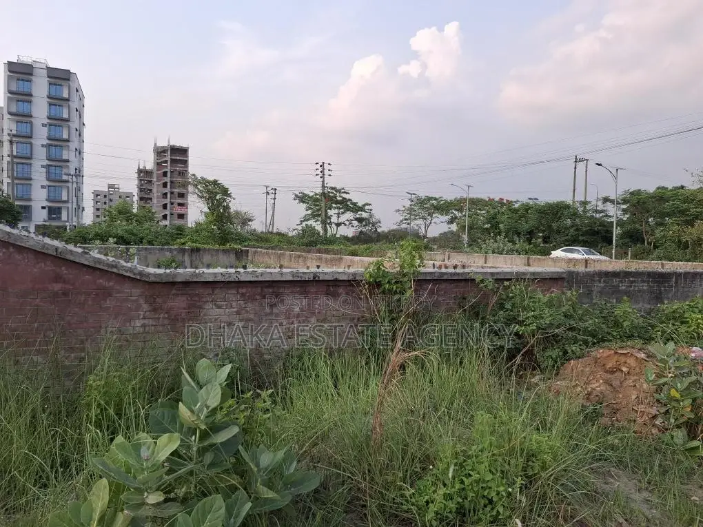 Sector 28, Road 322, South-Facing 3 Katha Plot for Sale in Purbachal