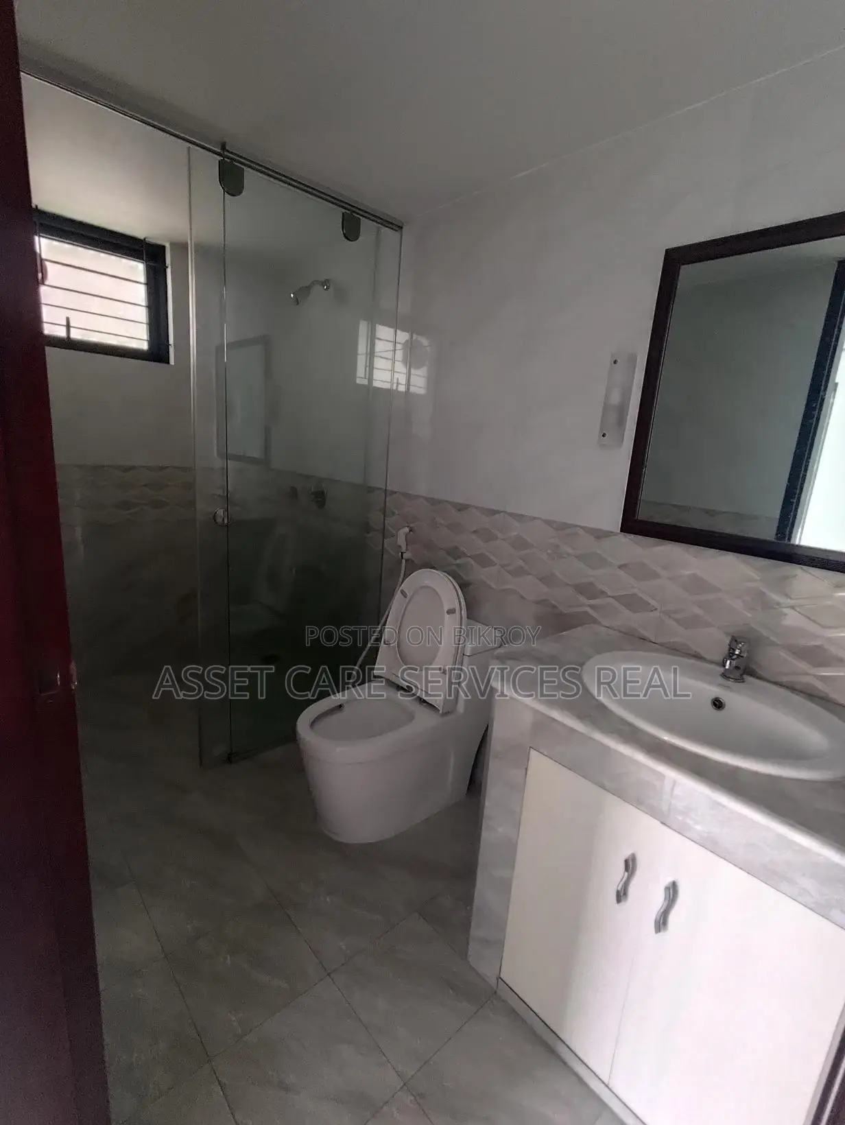 Swimming-Gym Facilities 4Bed Un-Furnished Apartment For Rent In Gulshan in Gulshan