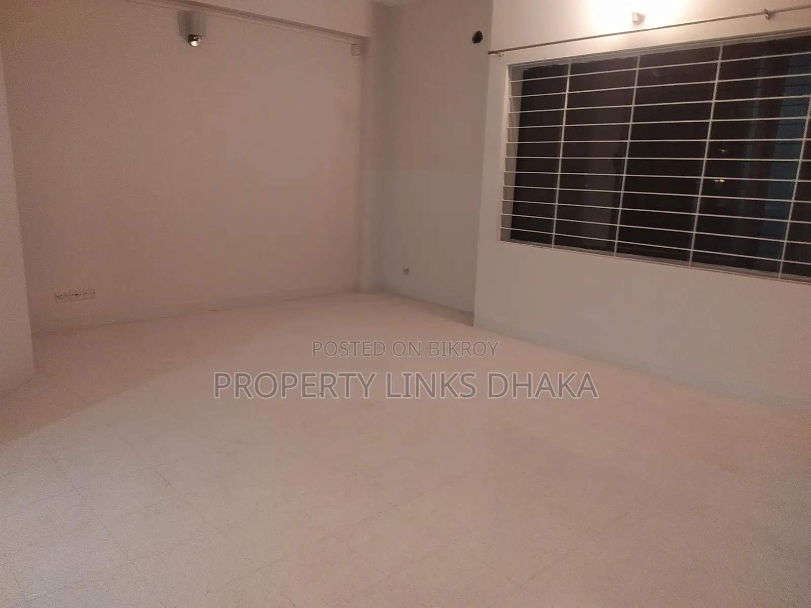 3 bedroom 4 washroom drawing dining kitchen parking in Gulshan