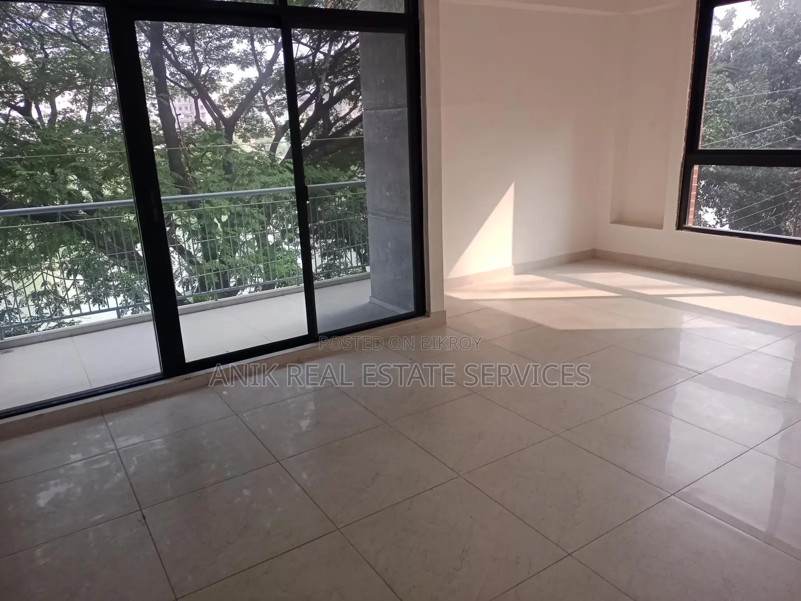 New Good Quality 6500 Sft Un Farnised Flat Rent At Gulshan 2 in Gulshan