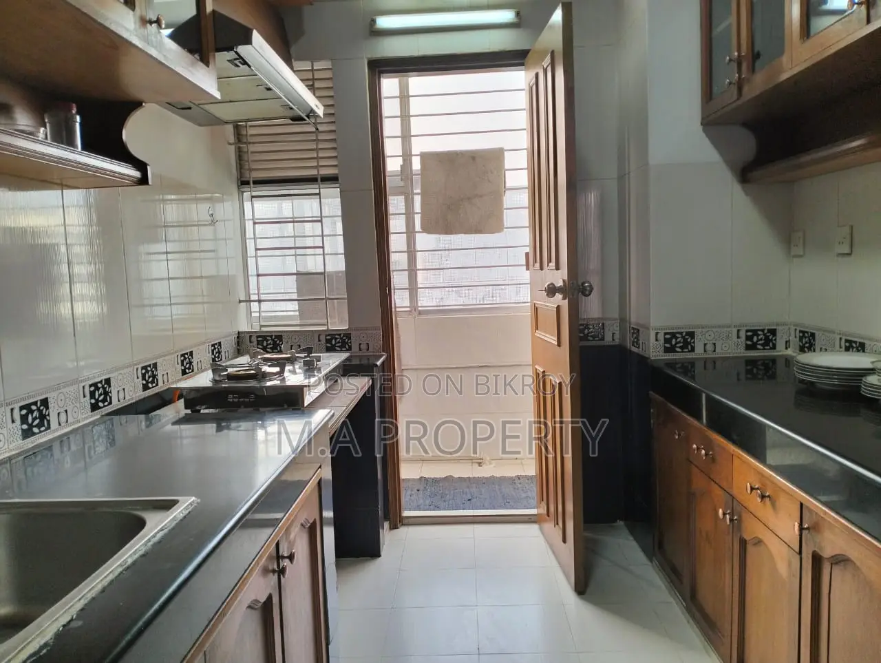 Rent Apartment Full Furnish 3-Bedroom Gulshan-1 in Gulshan