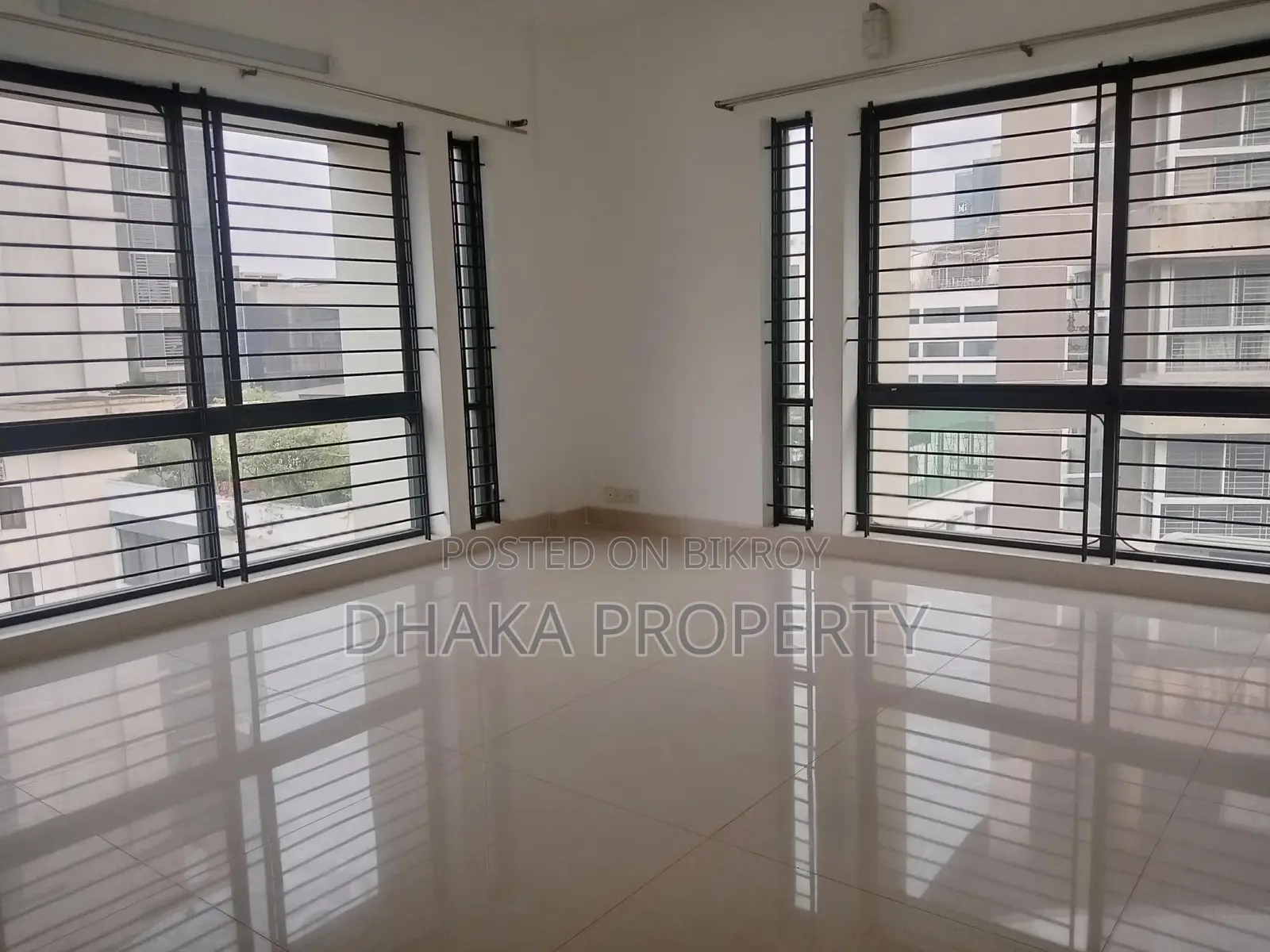 Un-Furnished 3 Beded Nice Apartment Rent in Gulshan in Gulshan