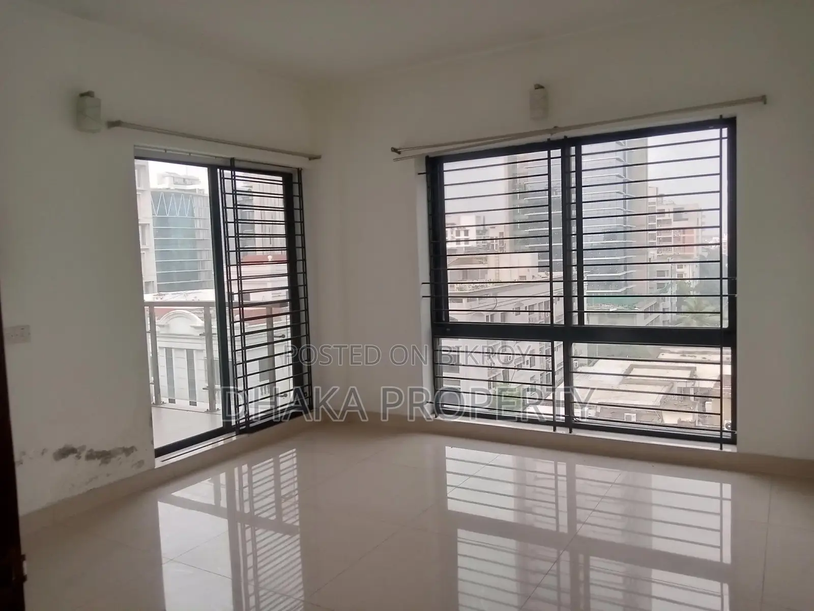 Un-Furnished 3 Beded Nice Apartment Rent in Gulshan in Gulshan